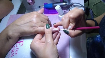 Laura Segura Nail Studio slika 2