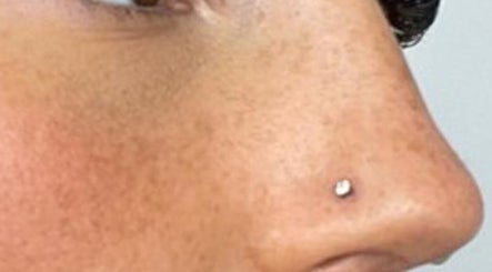 Bella Vida Piercing & Beauty image 3
