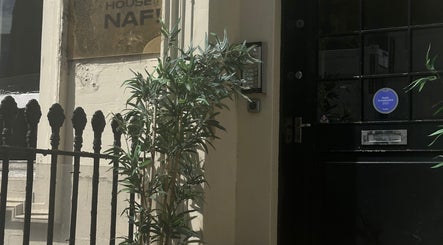 Brodies Beauty Lounge at House of NAF!, bild 2