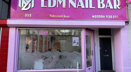 EDM Nail Bar imaginea 3