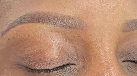 Delineate Eyebrow Studio, bilde 3