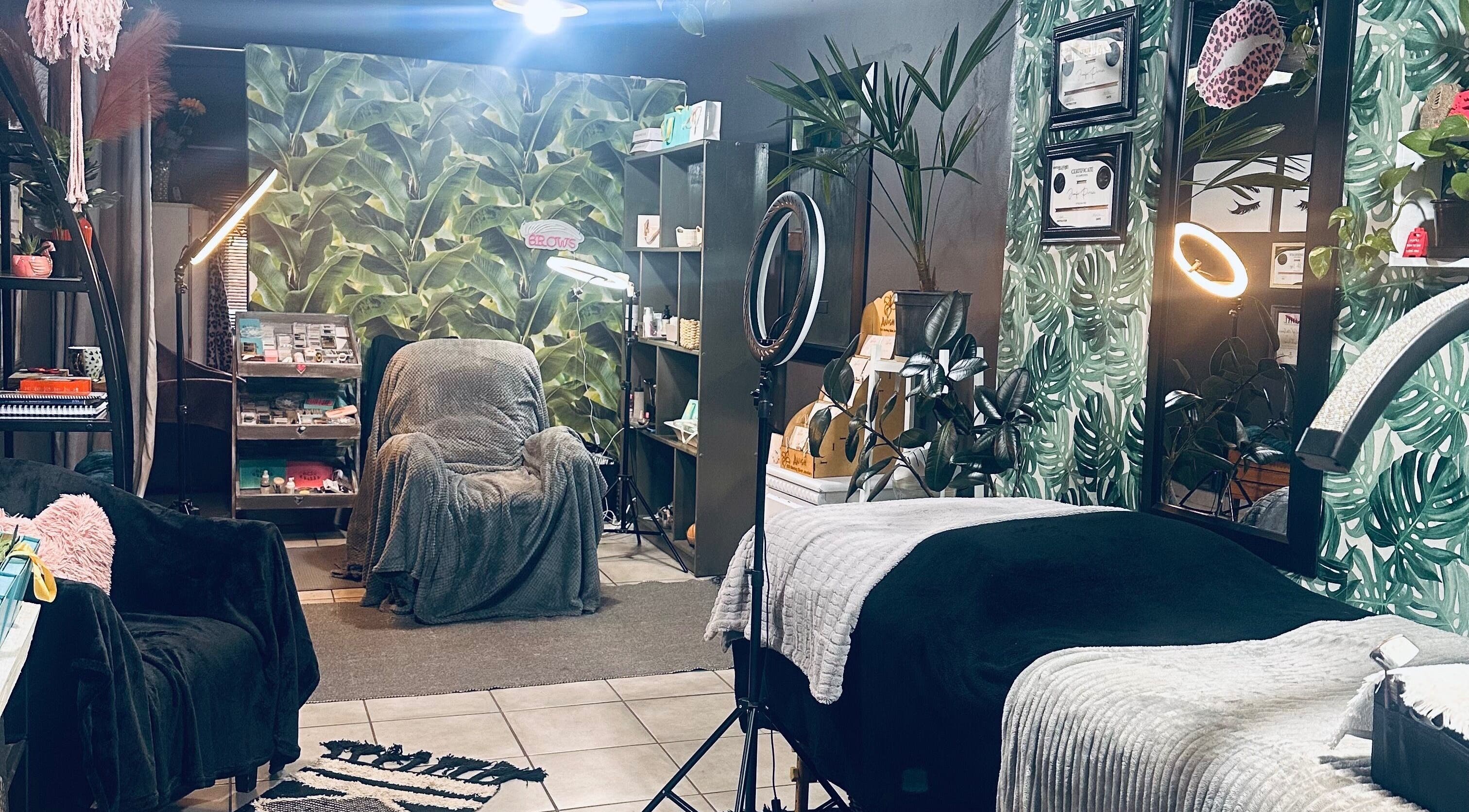 Relaxing beauty setup at Lashalee Beauty in Benoni, Gauteng, ZA with lush green decor.