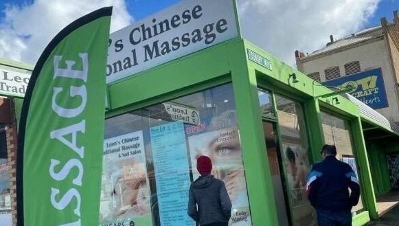 Leon’s Massage Little Bridge Street Bild 1