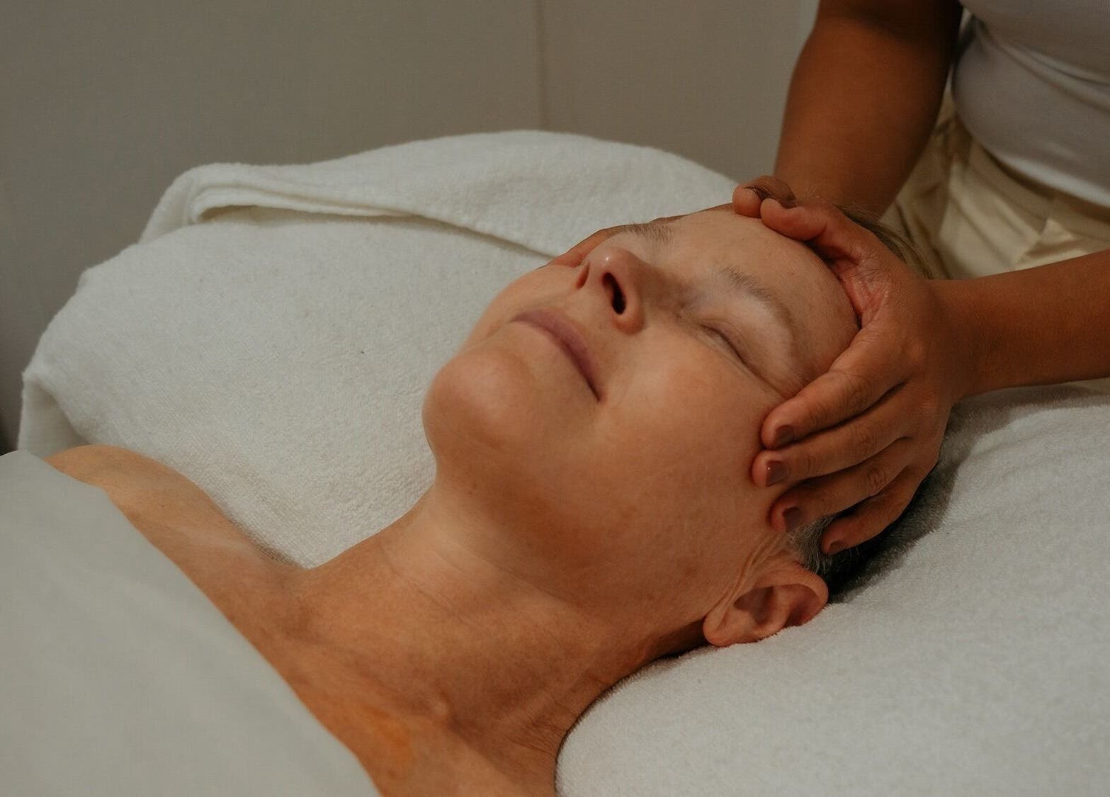 Relaxing facial massage at Massage Space in Bondi Junction, New South Wales, AU promoting wellness and serenity.