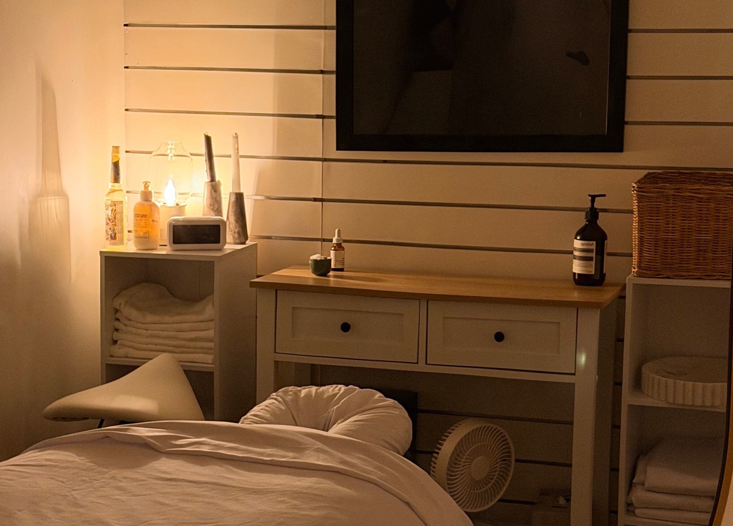 Calming massage room at Massage Space, Bondi Junction, New South Wales, AU with soft lighting and cozy decor.