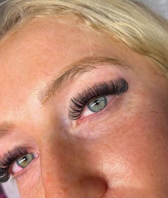 Close-up of long, lush eyelashes at Lashes by Chiara, Hollywood, Florida, US, showcasing expert eyelash extensions.