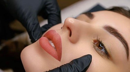 Close-up of lip enhancement at Luxe Aesthetics, Ajax, Ontario, CA. Expert precision and comfort.