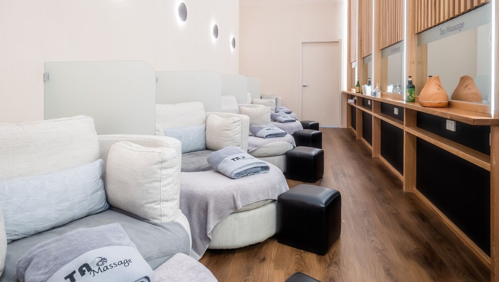 Relaxing massage chairs at Tao Massage Maddingley in Bacchus Marsh, Victoria, AU provide a tranquil spa experience.