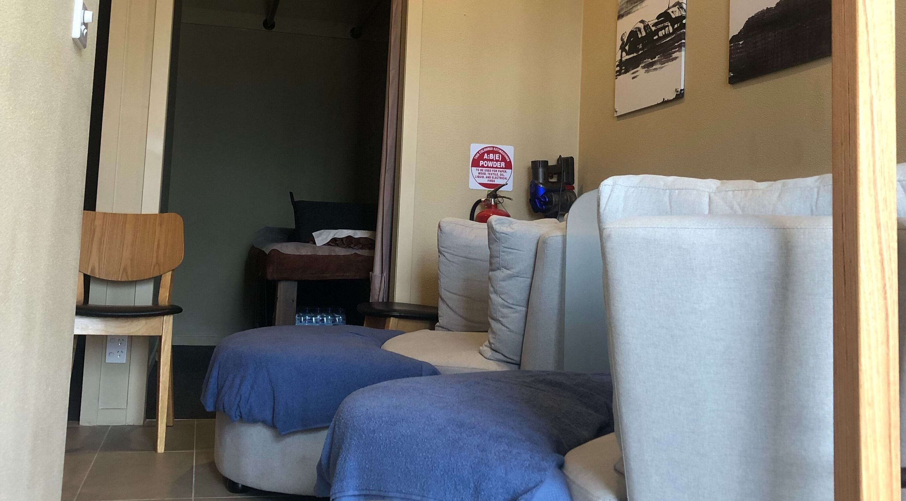 Relaxing seating area at Tao Massage Maddingley, Bacchus Marsh, Victoria, AU for a tranquil experience.