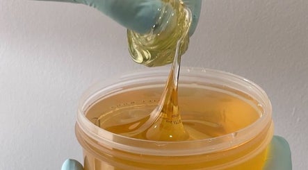 Sugaring paste close-up at Ekaterina Kuzmina in Cascais, Lisboa, PT. Gentle hair removal treatment.