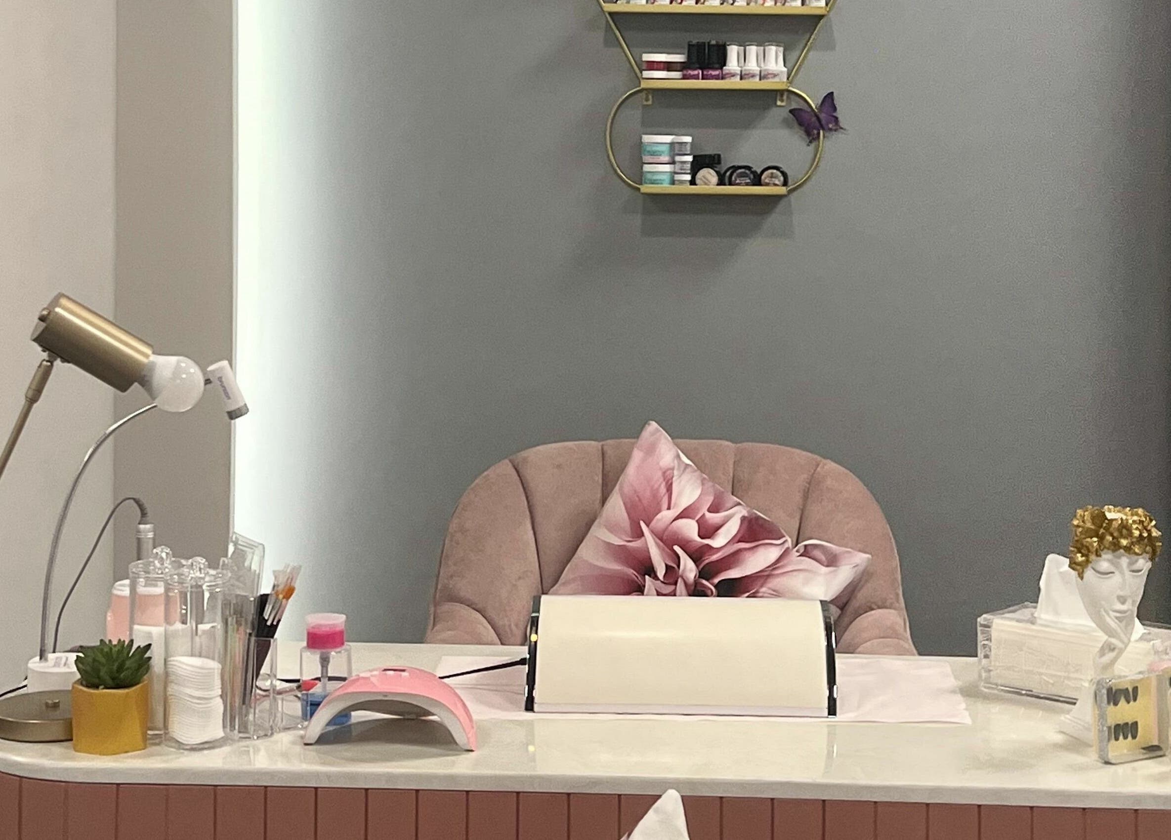 Sophisticated beauty desk at Beauty Owners, Riyadh, Riyadh Province, SA with beauty tools and decor.