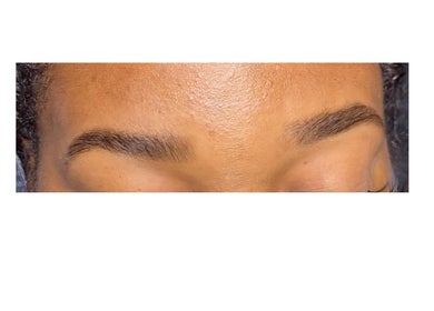 Expert eyebrow shaping at VISAGE, Saint Michael, BB enhances natural beauty with precision.