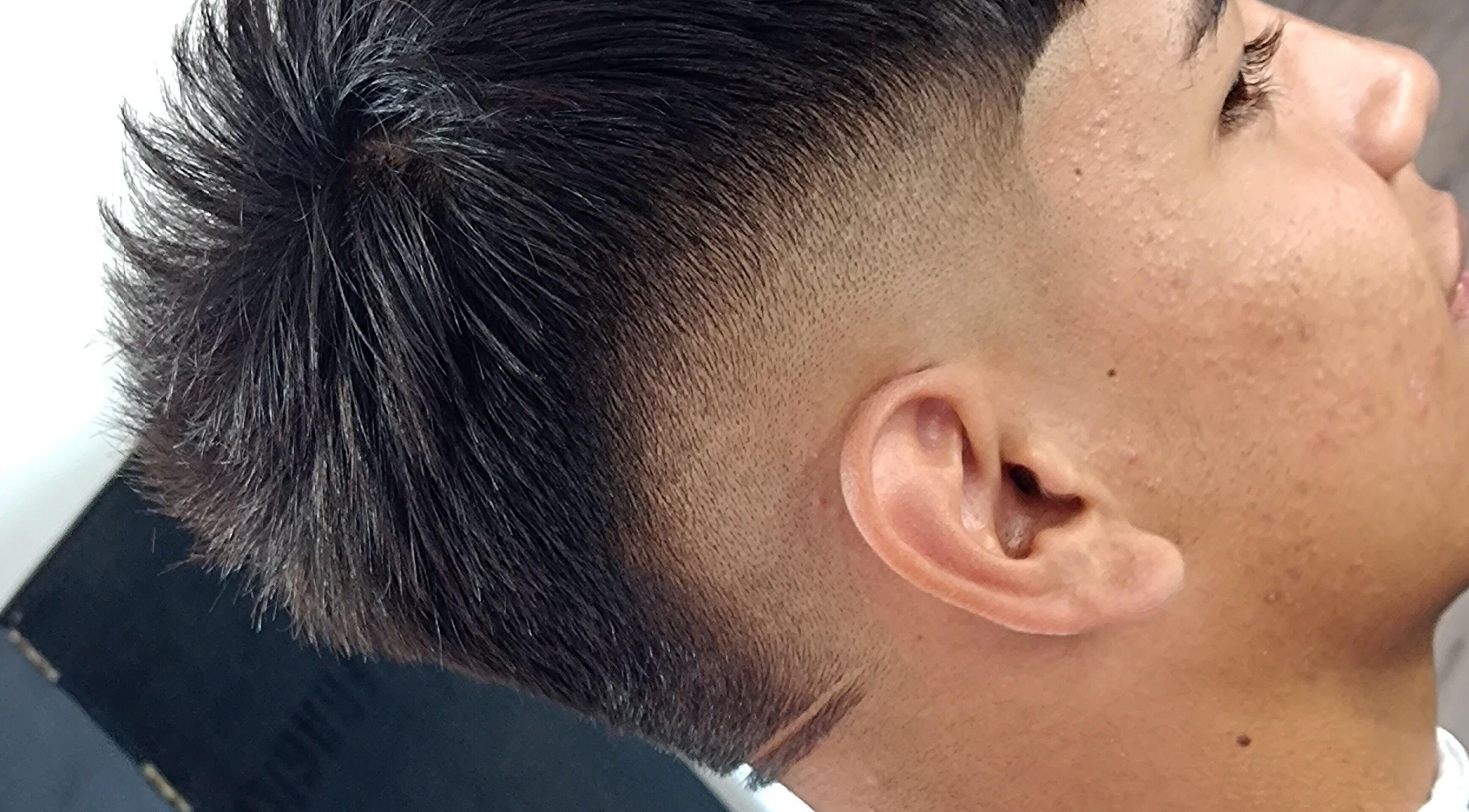 Corte de cabello moderno en Salon BERESHIT, Banfield, Provincia De Buenos Aires, AR.