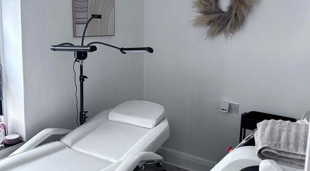 Pure Glow Clinic