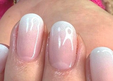 Elegant pastel ombre nails showcased at The Luxe Beauty, Stellenbosch, Western Cape, ZA.