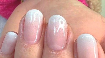Elegant pastel ombre nails showcased at The Luxe Beauty, Stellenbosch, Western Cape, ZA.
