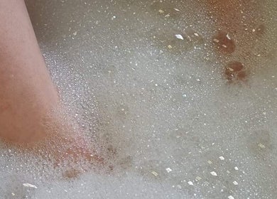 Foot soak at The Luxe Beauty, Stellenbosch, Western Cape, ZA. Experience relaxing foot baths.
