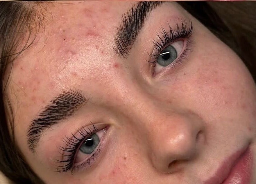Close-up of styled lashes and brows at Pixi Beauty in Doncaster, England, GB enhancing natural beauty.