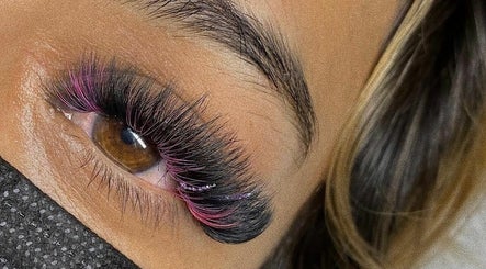 Luxe Lash Academy صورة 3