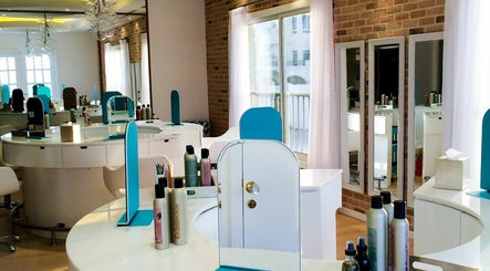 Be Bar Blow Dry Bar billede 2