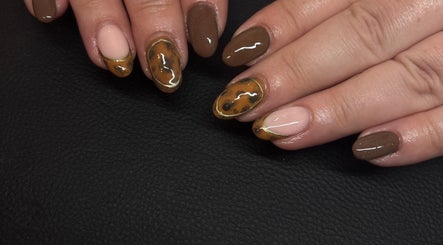 Treatments by Teoni image 3