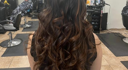 Εικόνα Valentina’s Hair Salon 2