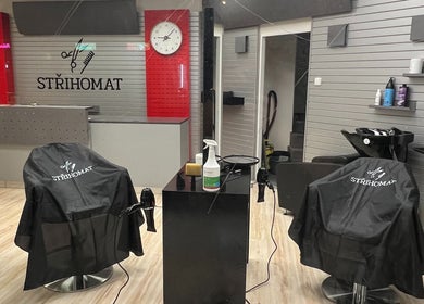 Interiér salonu Střihomat - Bělohorská 48, Praha 6, Hlavní Město Praha, CZ.