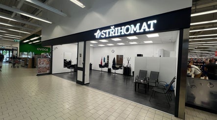 Interiér STŘIHOMAT - Dr. M. Horákové 586, Liberec, elegantní kadeřnický salon v Liberecký Kraj, CZ.