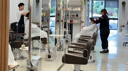 hình ảnh 2 của Two Birds Hair and Beauty Salon