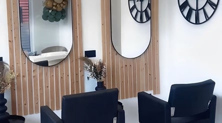 Molly Elizabeth Beauty Treatments & Training
