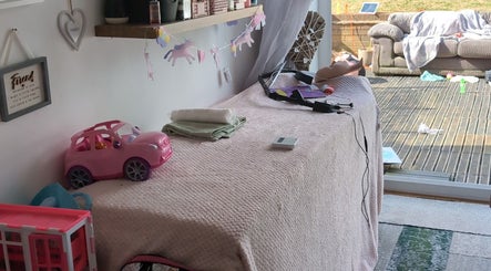 Emmas Beautys Room image 2
