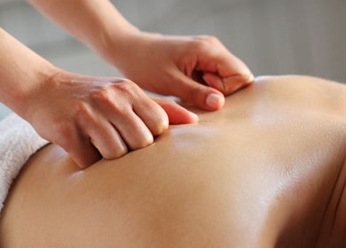 Back massage at Daily Therapy Spa (In-Home Massage), Dubai, Dubai, AE promotes relaxation and wellness.