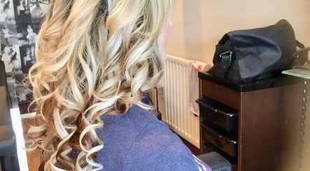 Alpha Hair Training  image 2