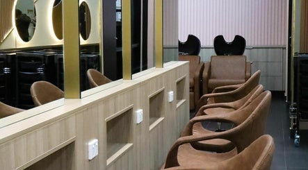 Εικόνα W Hair Lounge 2