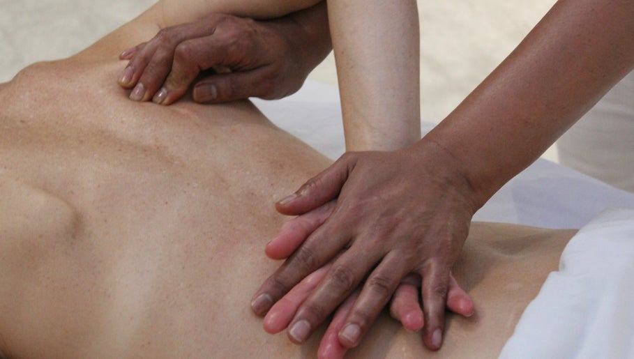 Ria Thai Yoga Massage image 1
