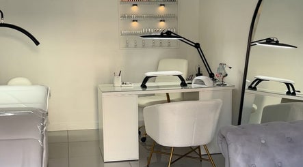 Glambitious Beauty