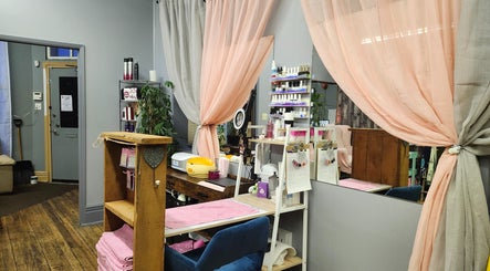 Jenesis Junction Salon & Spa slika 3