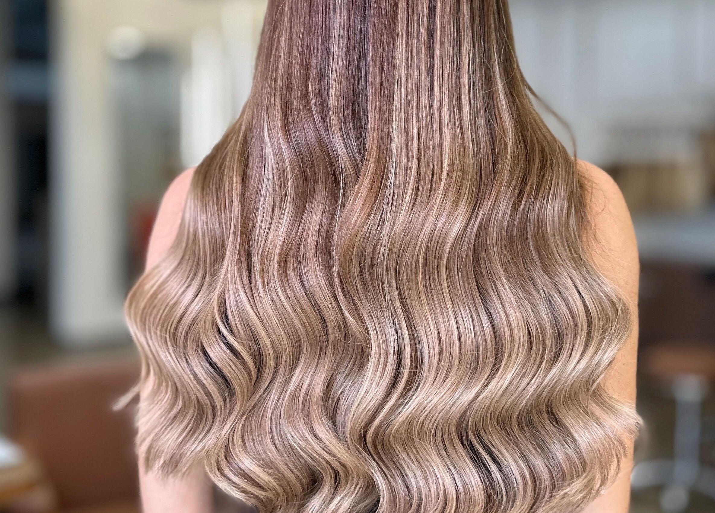 Elegant wavy hair transformation at Yana Grow My Hair in Dubai, Dubai, AE.