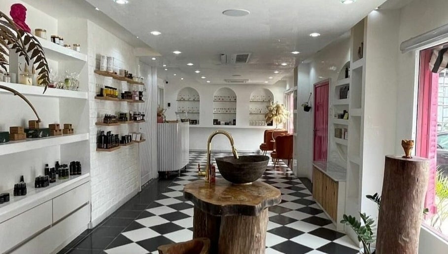 COCO DE MER SPA image 1