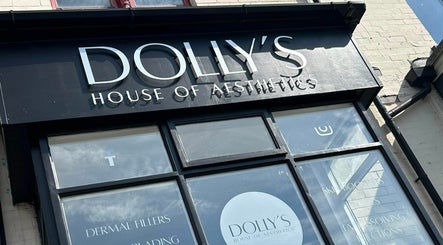 Dolly’s House of Aesthetics