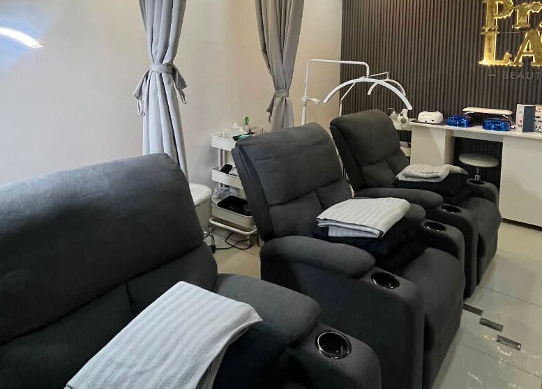 Luxurious seating area at PrimeLash - Taft Avenue Branch, Manila, Metro Manila, PH for ultimate relaxation.