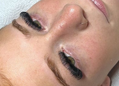 Close-up of eyelash extensions at Elevate in Ripon, England, GB showcasing expert beauty care.