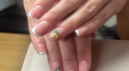 Nails by Roxanne