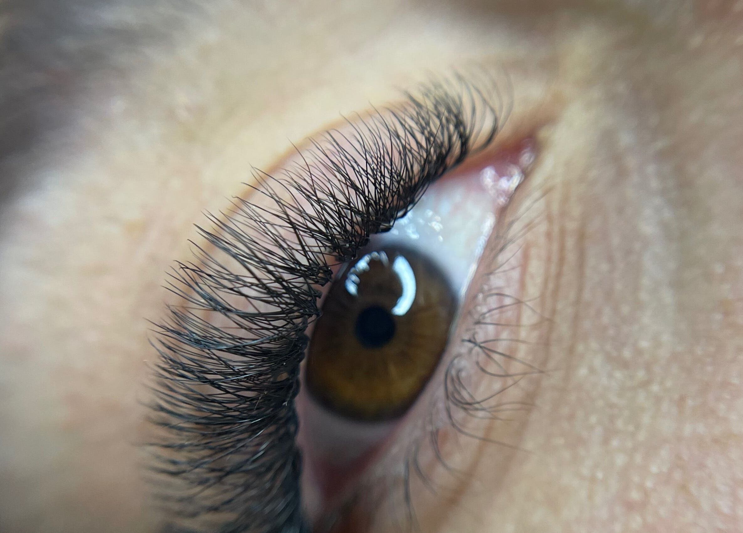 Close-up de pestanas realçadas no BE BOSS, Oliveira De Azeméis, Aveiro, PT.