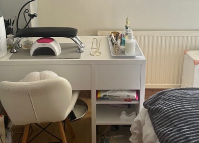 Chic nail station at Maison de Maya in Basildon, England, GB for premium wellness services.