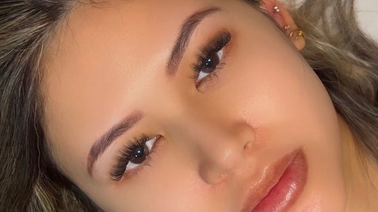 Jazmynlashes