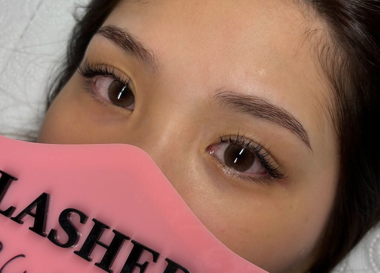 Close-up of eyelash extension at LashesbyElsa in Basildon, England, GB. Highlighting natural beauty.