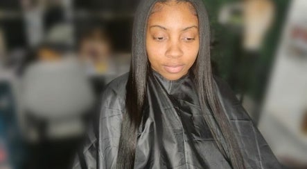 Mari Mimi African Hair Braiding - 117 South Western Avenue