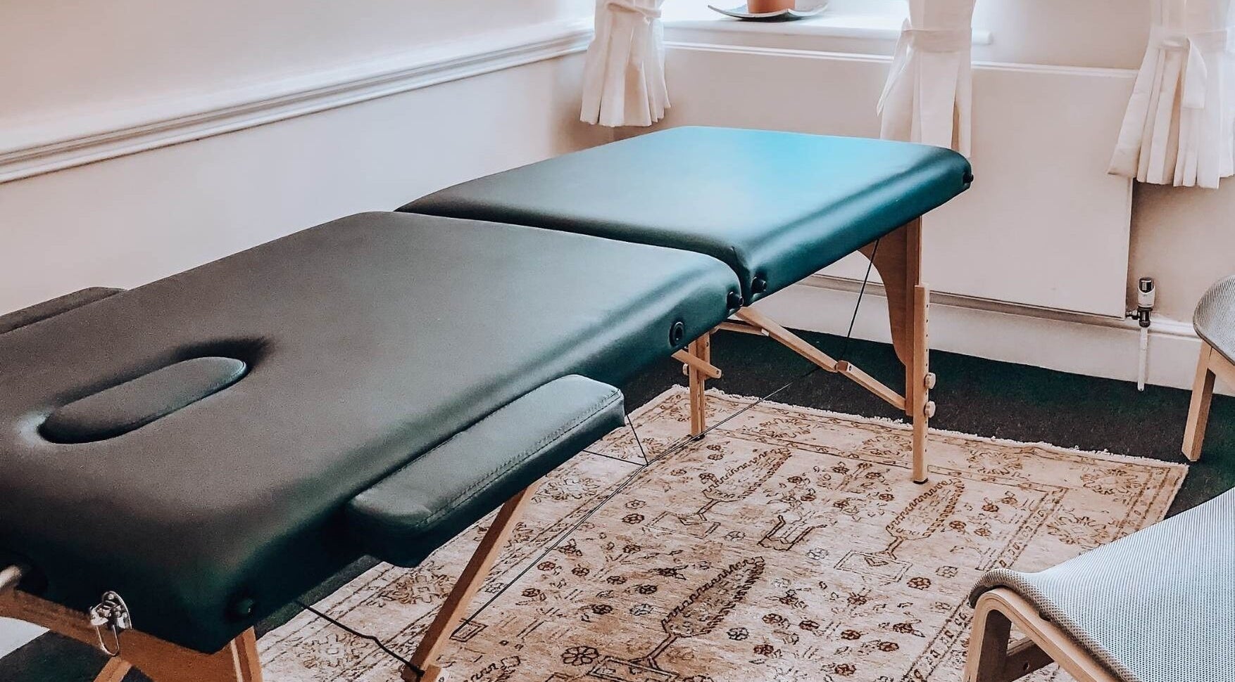 Relaxing treatment room at Colette Osteopathy, The Practice Rooms, Bristol, England, GB. Spacious and well-lit.