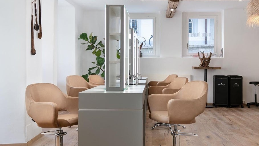 BLONDE.LAB by Caroline Rohwer — Zurichの画像：1